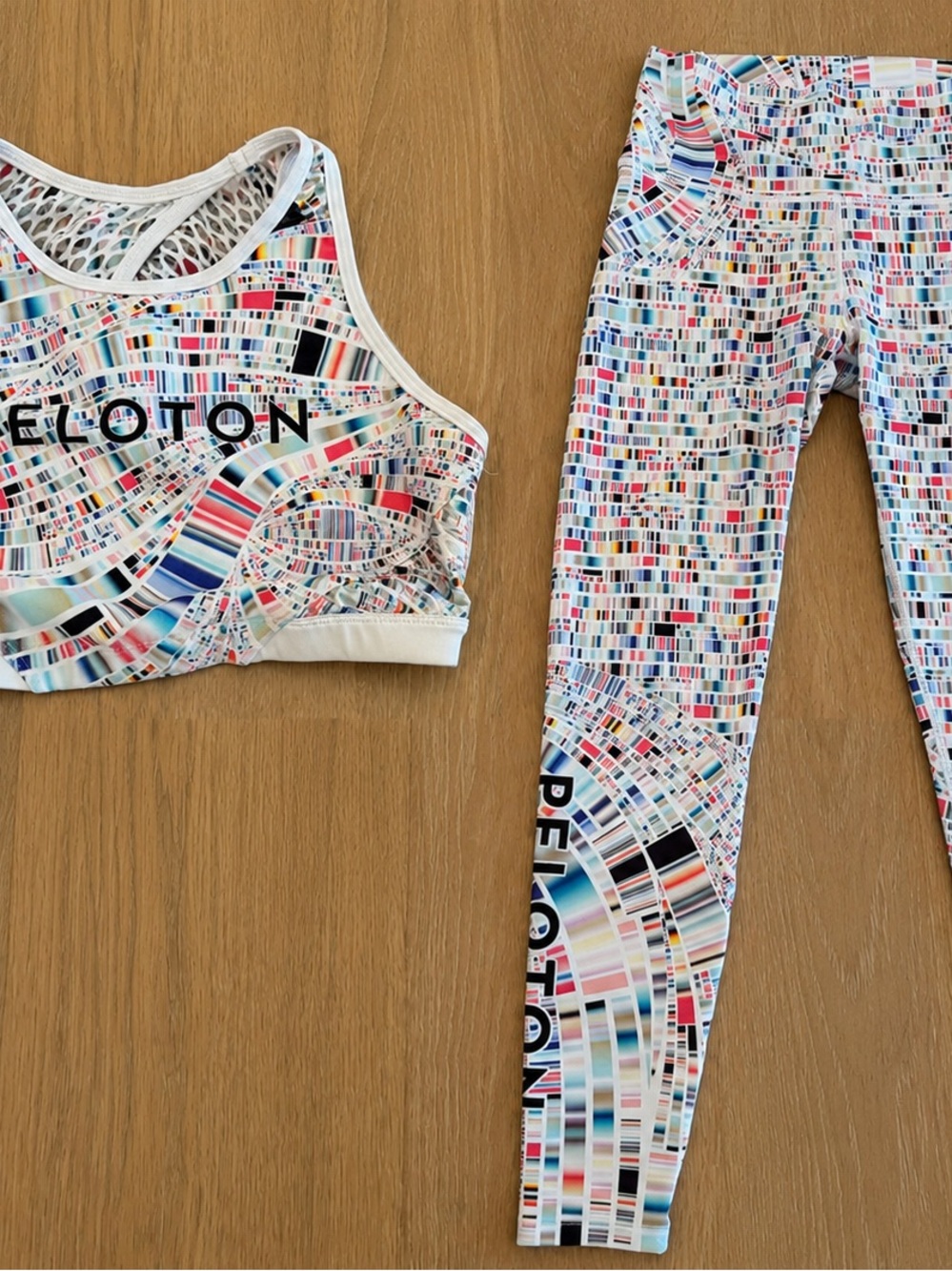 Peloton Mosaic Print Sports Bra & Legging Set | Women’s Med